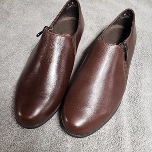 *New* Munro American Derby Saddle leather shoe 7W